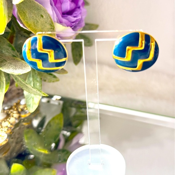 Enamel Blue and Gold Vintage Monet Earrings - Picture 5 of 6